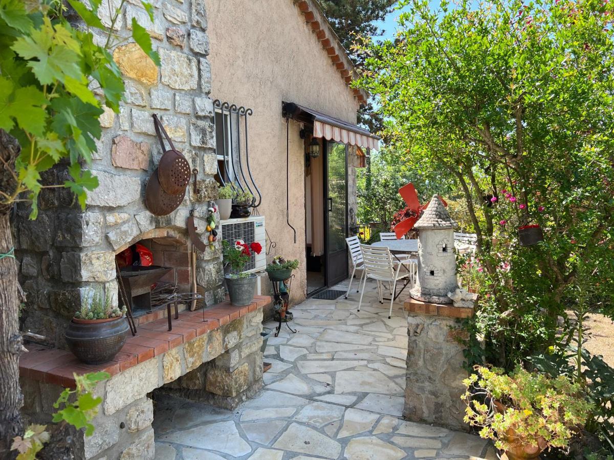 Lumineuse Et Spacieuse Villa